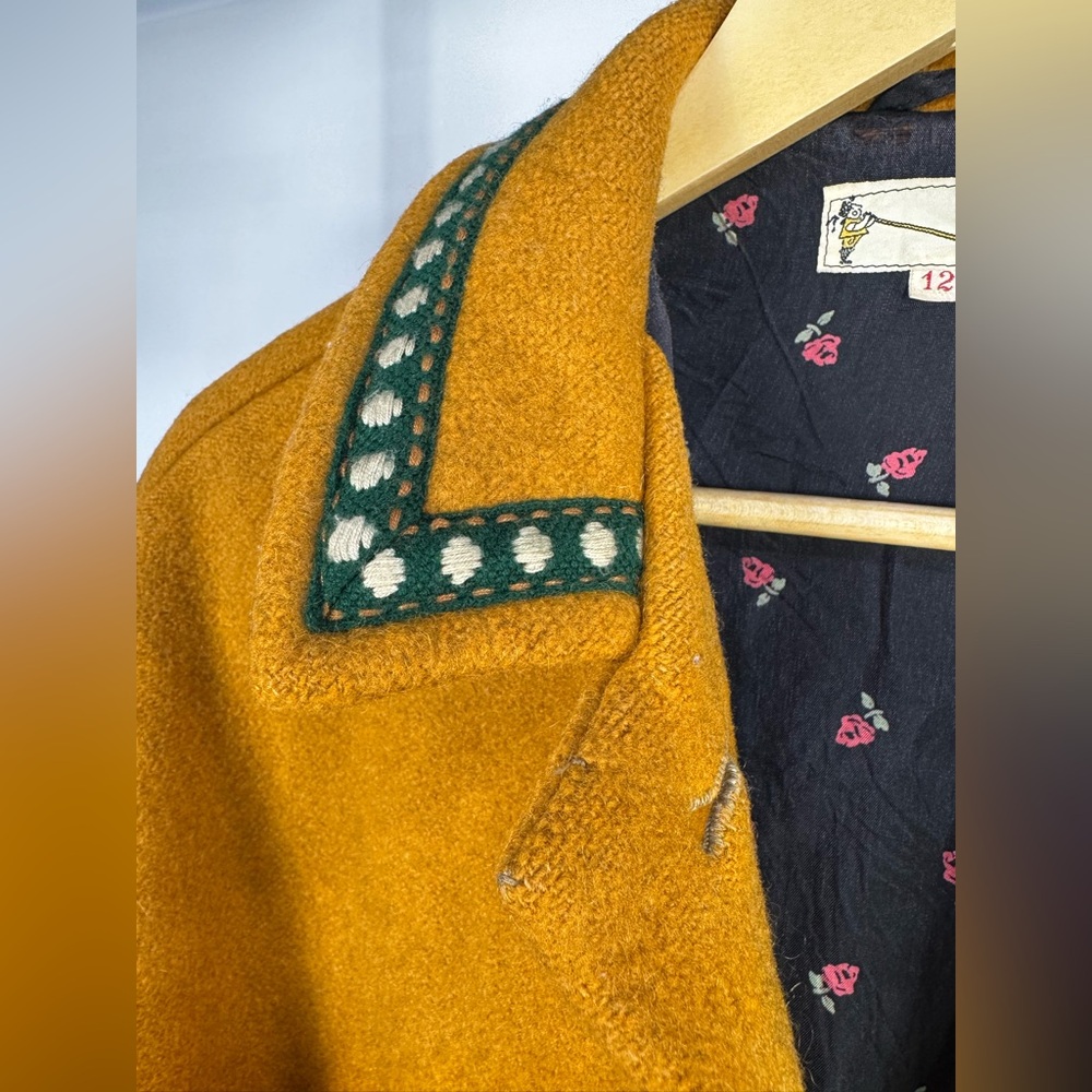 Max Hurni Mustard wool vintage  Cape from Austria size 12 - Picture 5 of 13